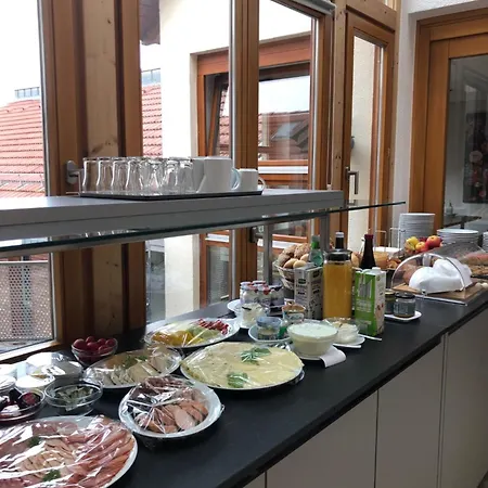 Gaestehaus & Weingut Peth Hotel 3*