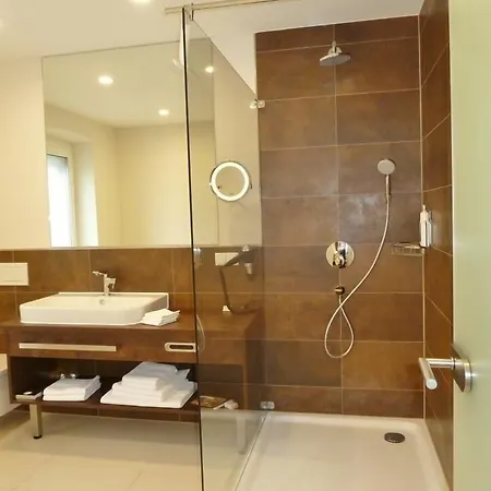 Gaestehaus & Weingut Peth Hotel Florsheim-Dalsheim