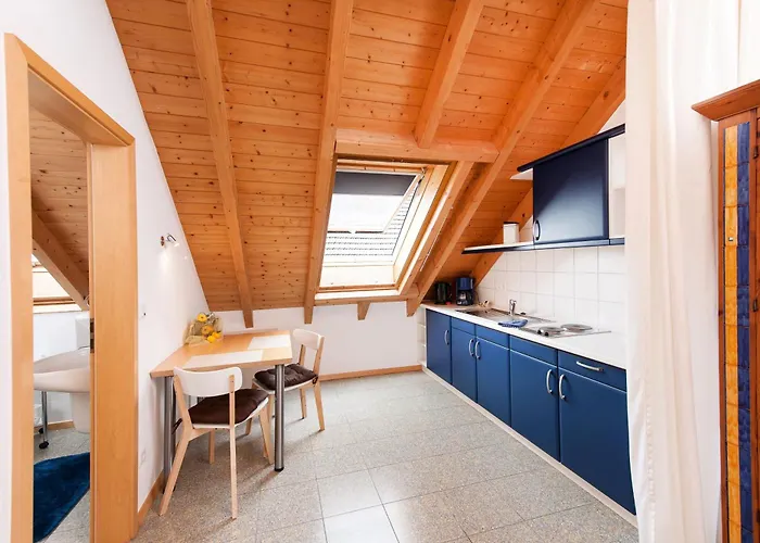 Gaestehaus & Weingut Peth Hotell