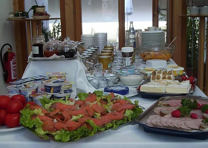 Hotell Gaestehaus & Weingut Peth 3*